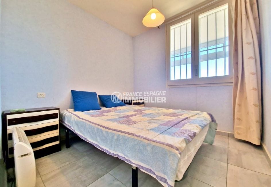 vente empuriabrava: appartement 2 pièces 50m², chambre double avec fênetre