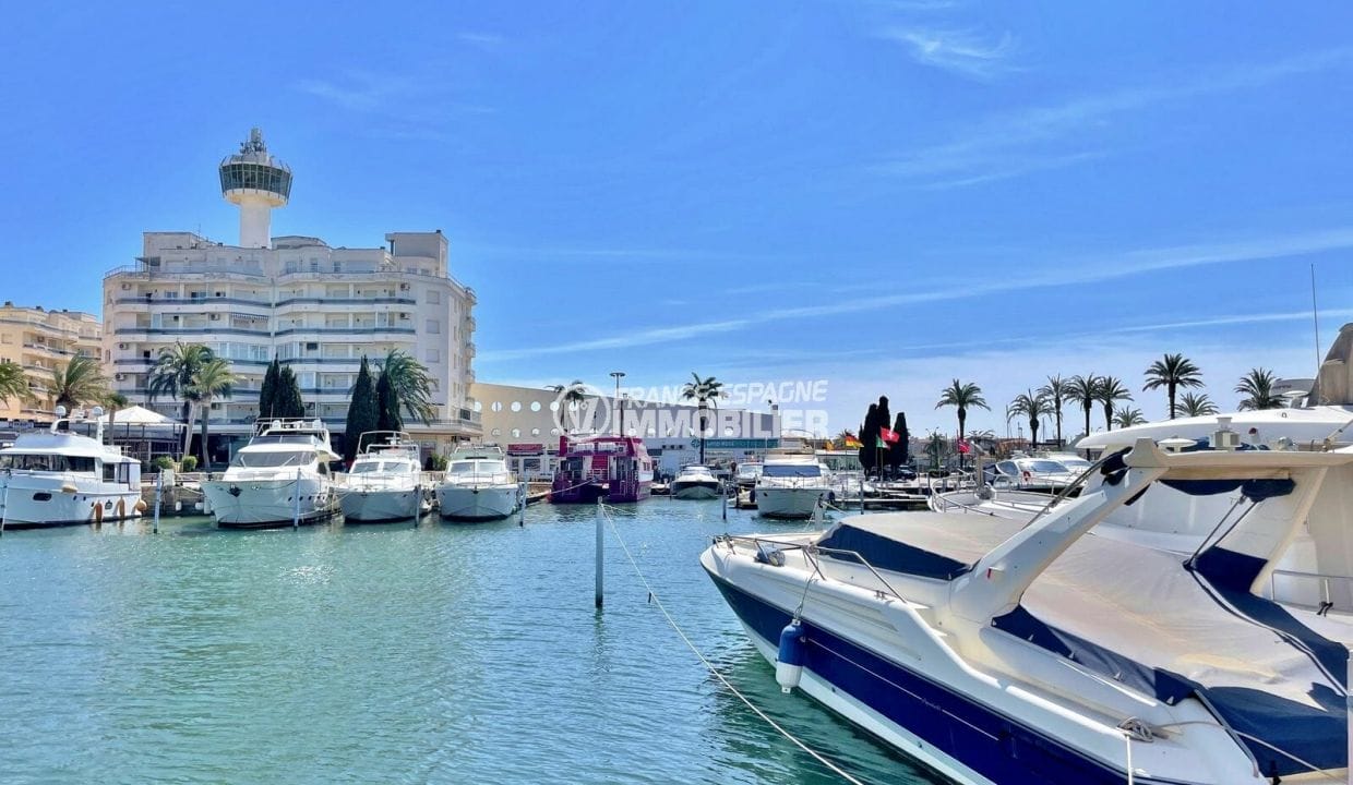 empuriabrava port and harbour master&#039;s office