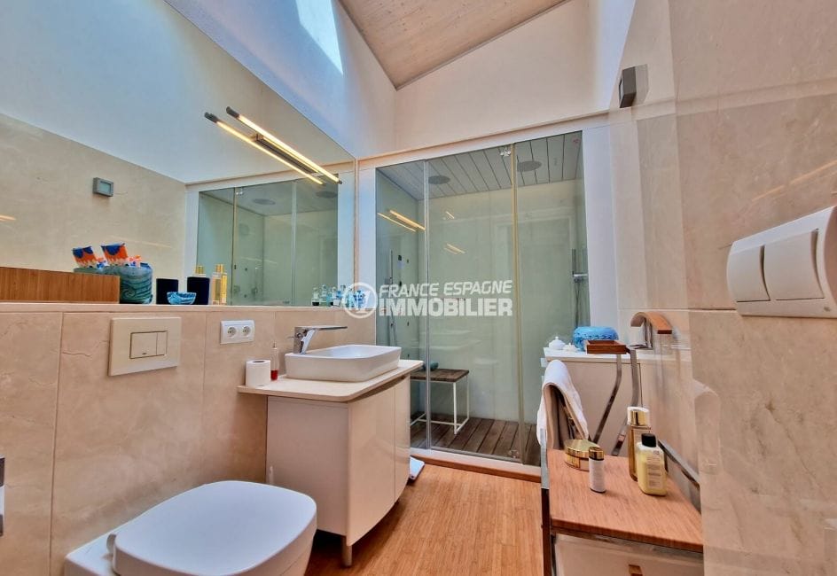 vente maison rosas, 5 pièces 359 m², salle d'eau, wc, douche italienne