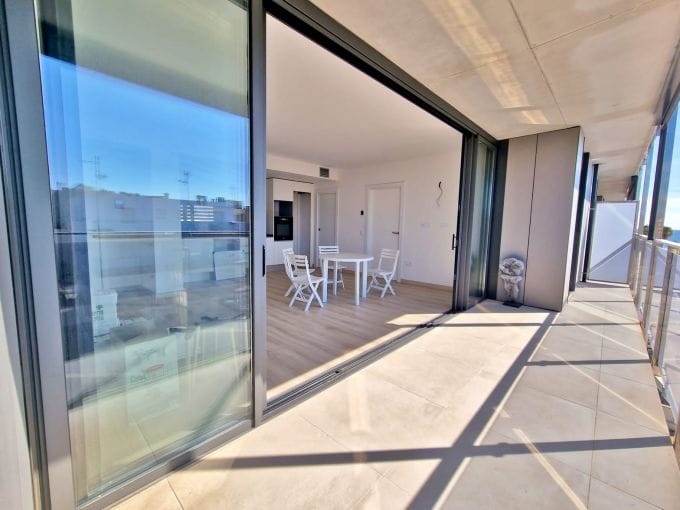 apartment for sale rosas, 3 rooms side view 81 m², new, beach 200 m