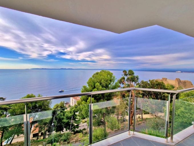 house for sale rosas, 4 rooms contemporary 228 m², sea view, near beach