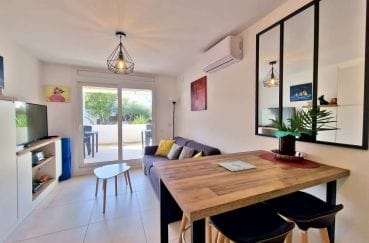 immobilier empuria brava: appartement 2 pièces rénové 36 m2, parking+cave en sous-sol