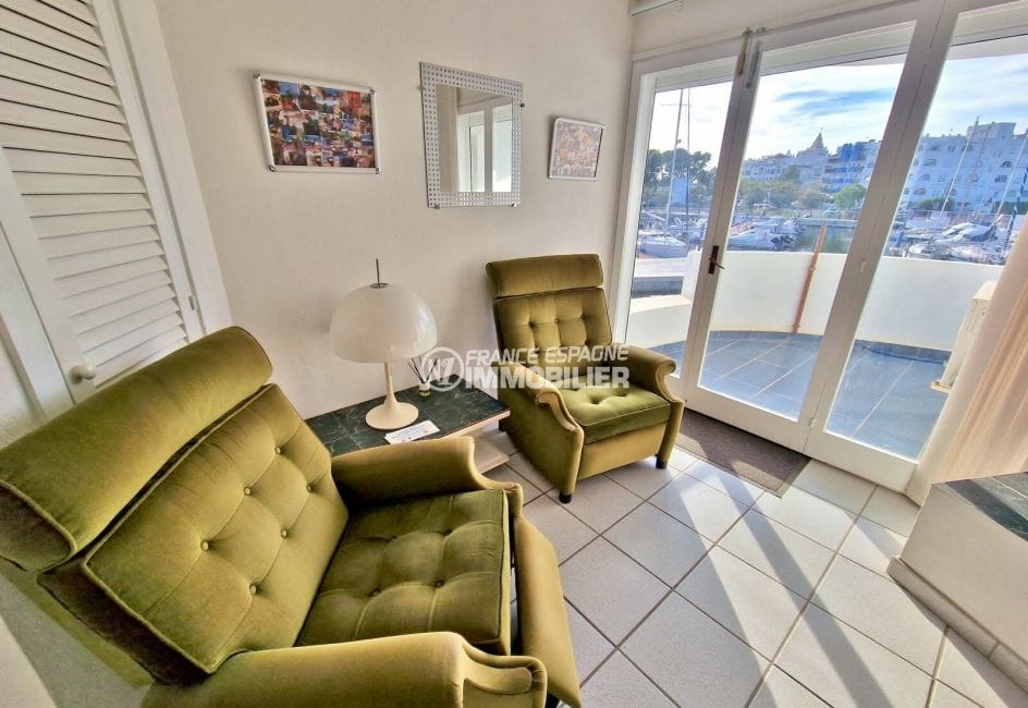 appartement à vendre à rosas espagne, 3 pièces vue canal 92 m², salon donnant sur terrasse