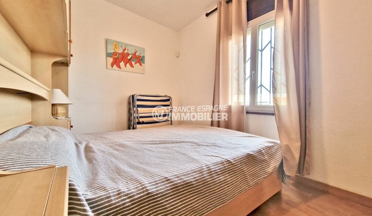apartment empuriabrava sale, 2 rooms lake view 49 m², double bedroom