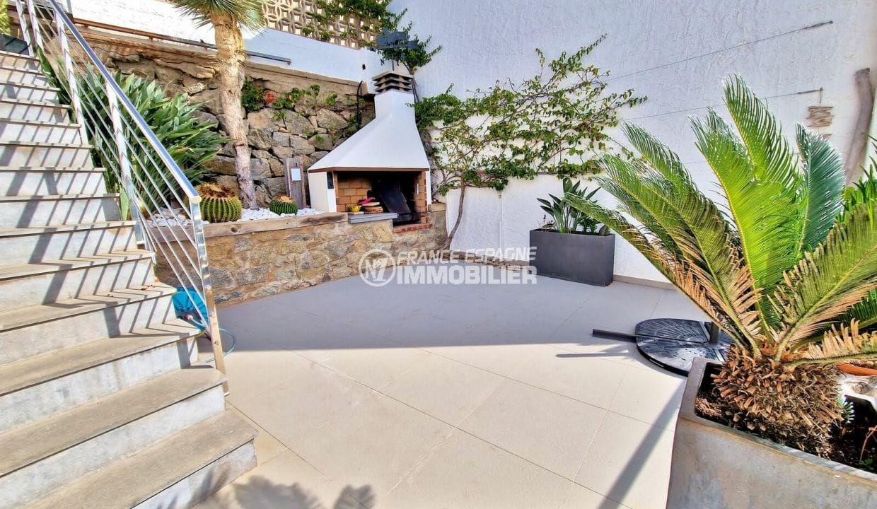 vente immobiliere rosas espagne: villa 4 pièces contemporaine 228 m², terrasse avec barbecue