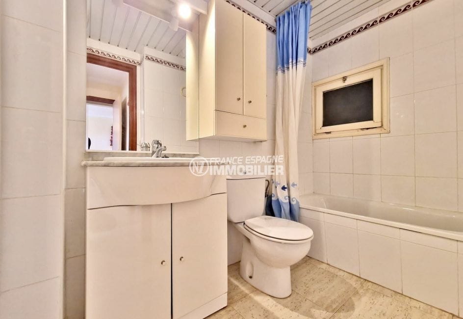 acheter un appartement a empuriabrava, 3 pièces 61 m², salle de bain , wc et baignoire