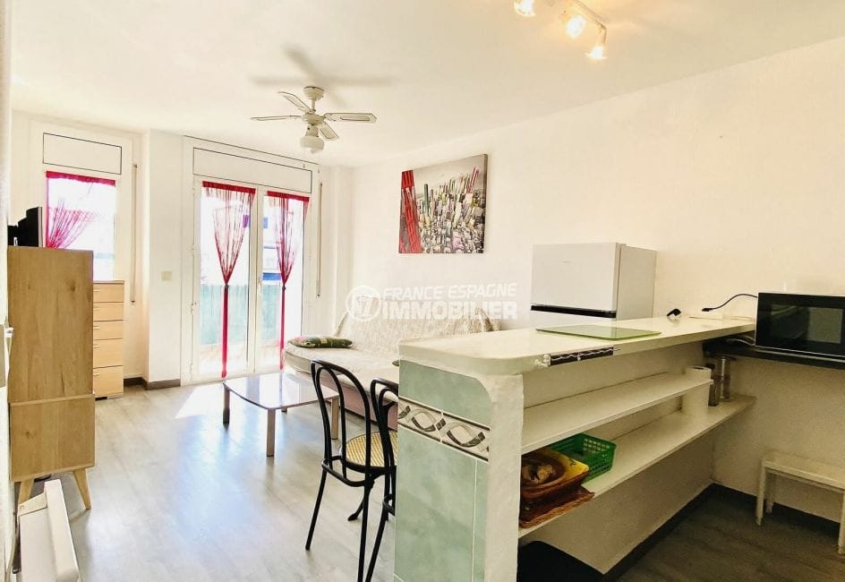 appartement a vendre empuriabrava, 2 pièces vue canal 39 m², pièce à vivre
