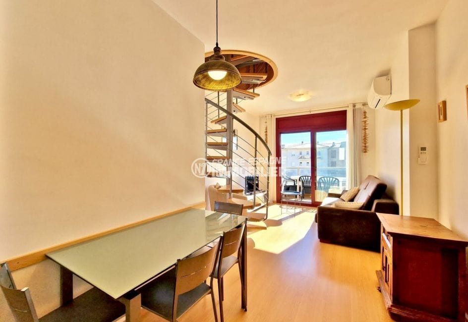 acheter appartement rosas, 4 pièces duplex 60 m², pièce à vivre accès terrasse