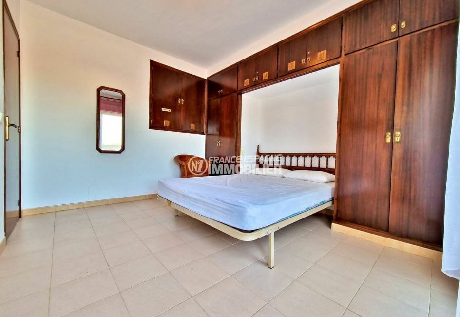 n1immo: villa 3 pièces plage 250m 127 m², 1er chambre avec placard