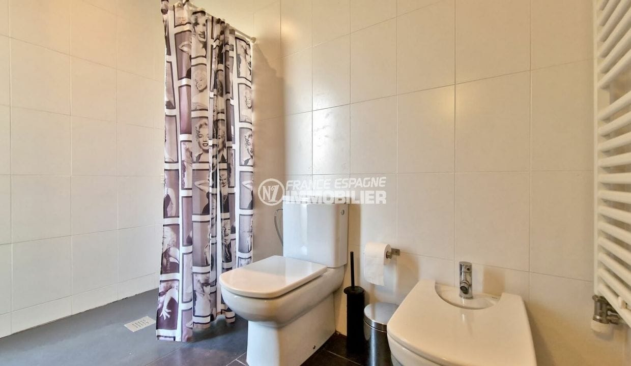 apartment empuria brava, 9 rooms nueve 431 m², 2nd bathroom, toilets, bidet