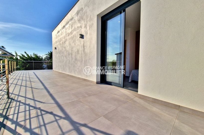 ventes immobilieres empuriabrava espagne: villa 6 pièces moderne 307 m², terrasse d'angle