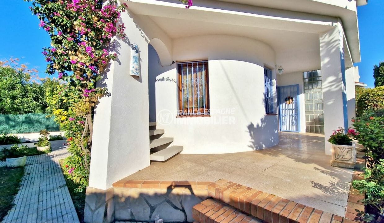 house for sale empuriabrava, 4 rooms popular area 150 m², stairs to the floor