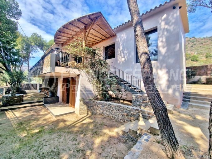 maison a vendre rosas, 6 pièces vue sur mer 176 m², rénové avec beaucoup goût