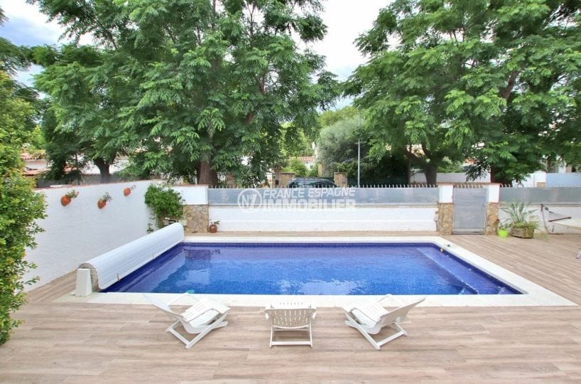 house for sale empuriabrava, 6 rooms swimming pool and garage 176 m², private pool