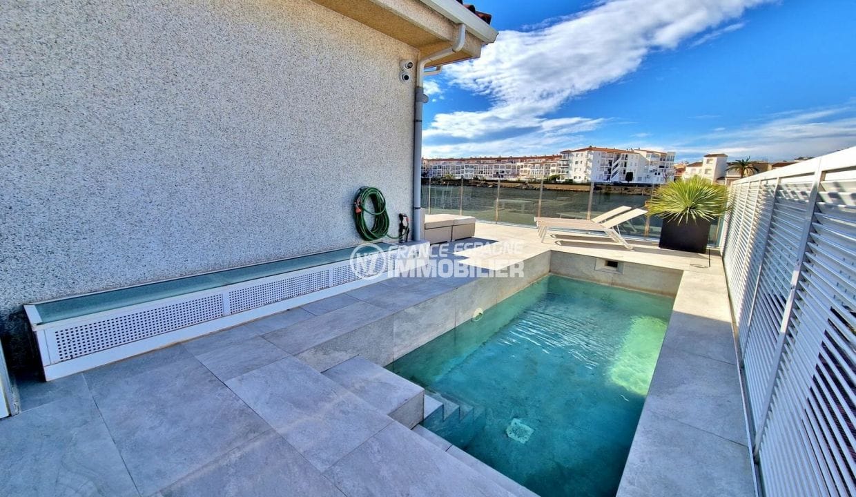 vente maison empuriabrava, 6 pièces avec amarre 180 m², piscine privée