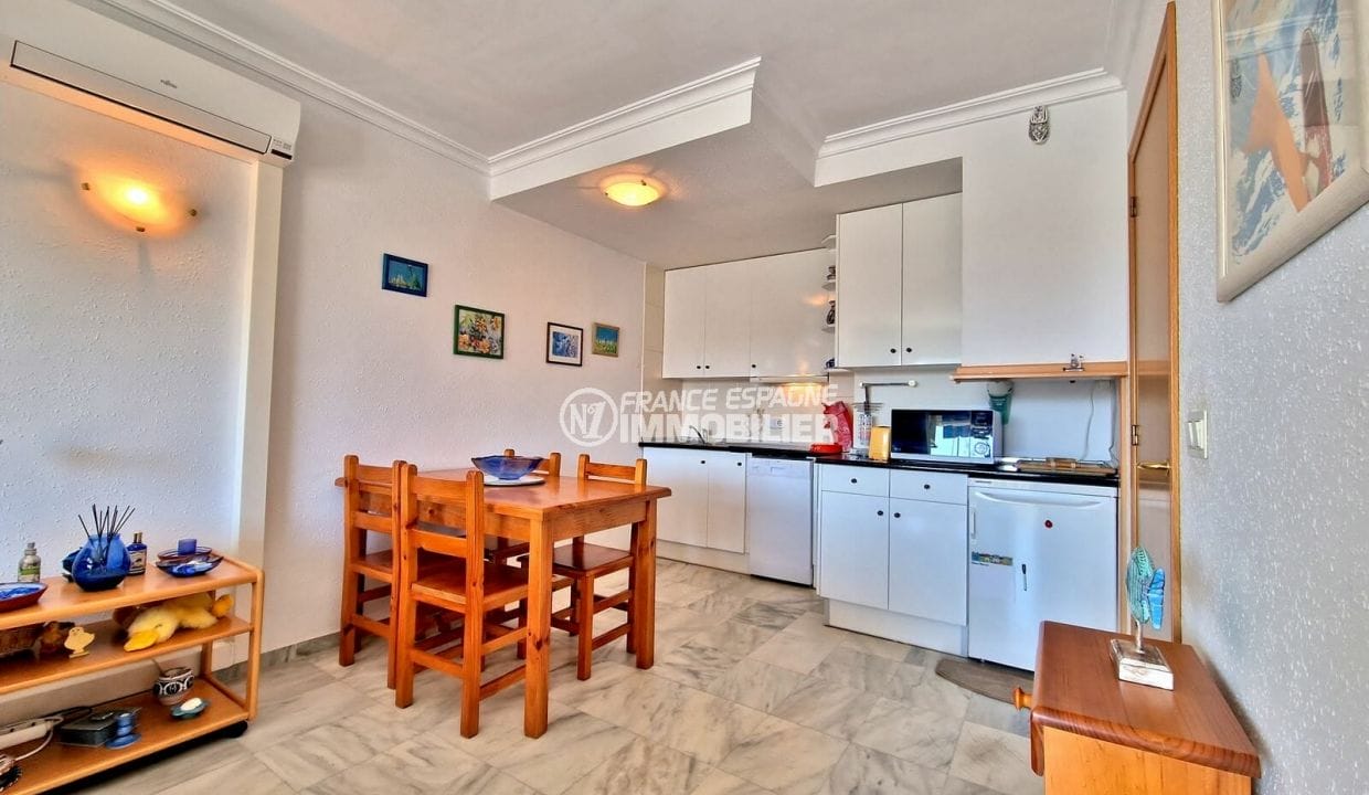 apartment for sale empuriabrava, 2 rooms amarre, garage 50m², dining room