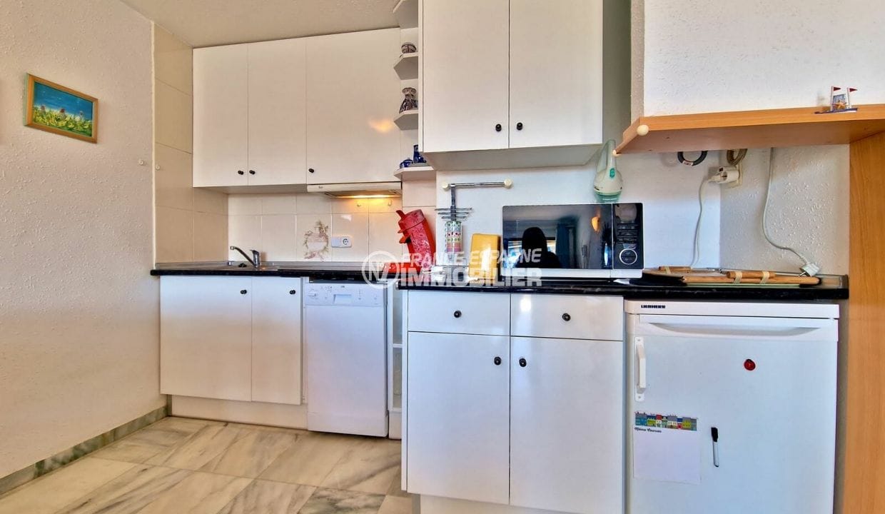 sale empuriabrava: apartment 2 rooms amarre, garage 50m², open plan kitchen