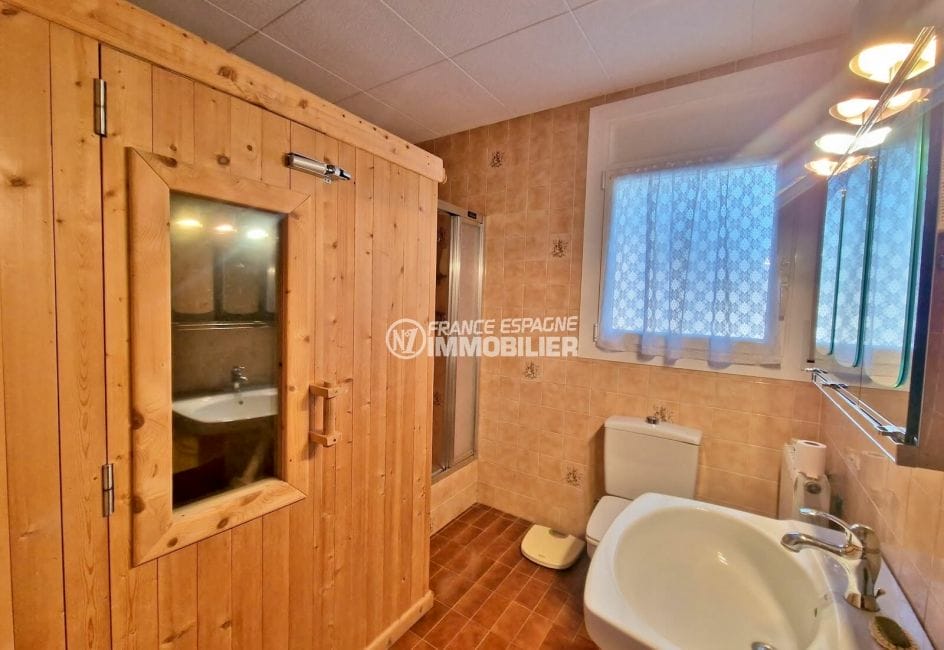 empuria immo: villa 7 pièces amarre 30 m 337 m², 4ème salle d'eau, sauna