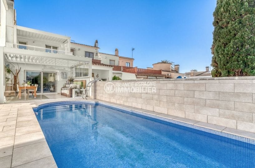 maison a vendre empuriabrava, 3 pièces amarre 5m 140 m², piscine privée