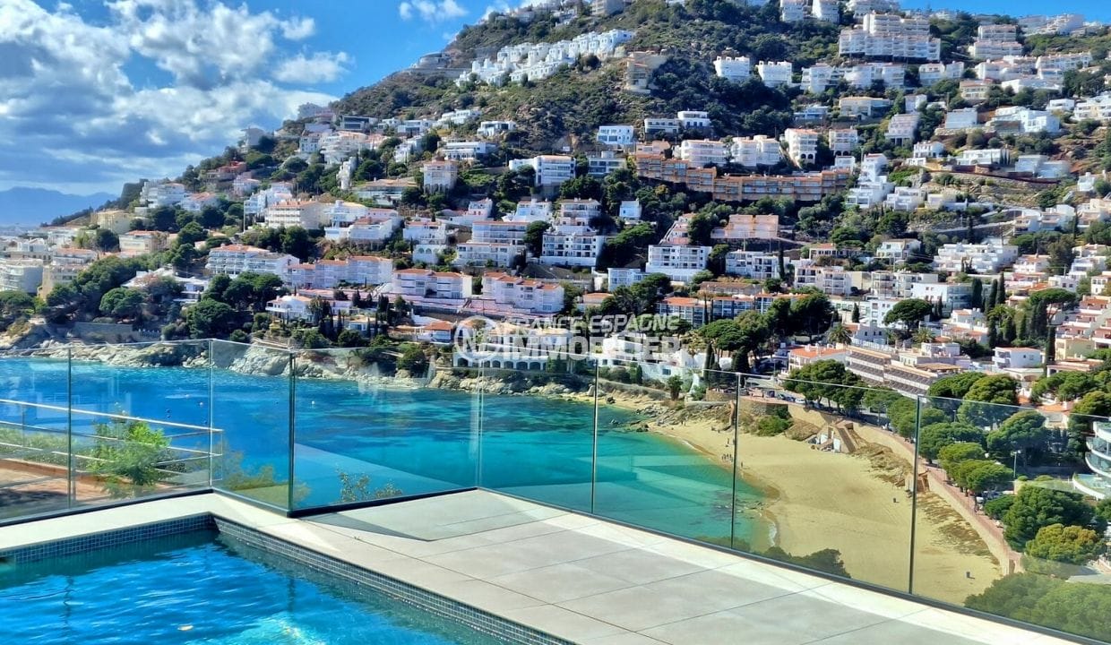 Venda d'immobles Rosas España: Villa 8 habitacions vista mar 641 m², vistes al mar des de la piscina