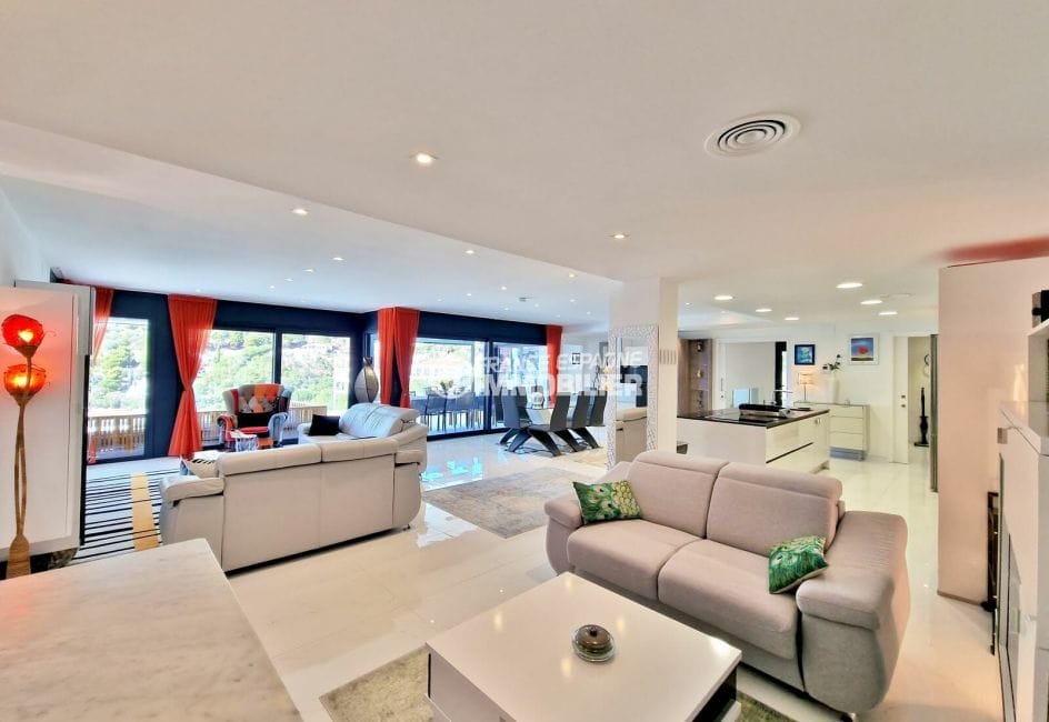 immocenter roses: villa 8 pièces vue sur mer 641 m², pièce à vivre