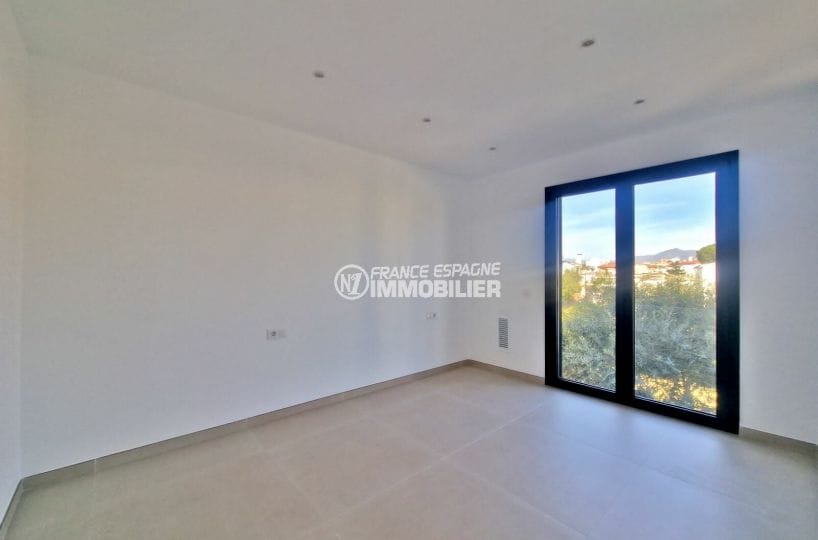 house in empuriabrava, 5 rooms new construction 166 m2, 3rd bedroom