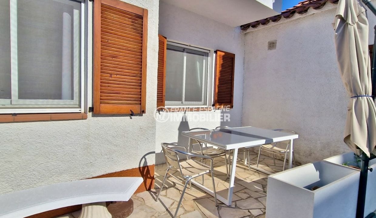house for sale in rosas, 3 rooms common pool 116 m², terrace in front