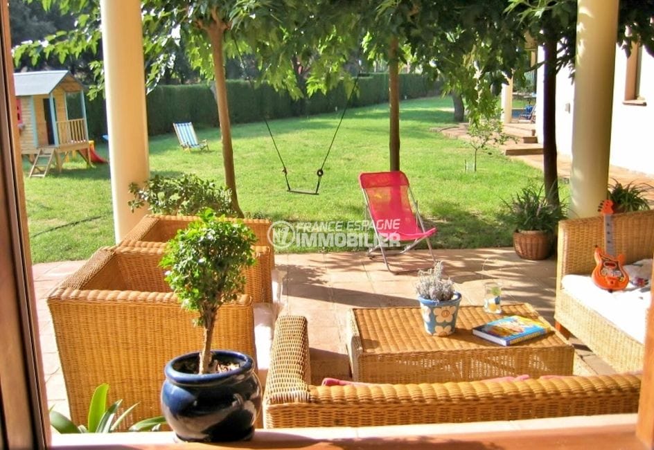 maison a vendre espagne, 7 pièces piscine, garage, 447 m², terrasse couverte vue jardin