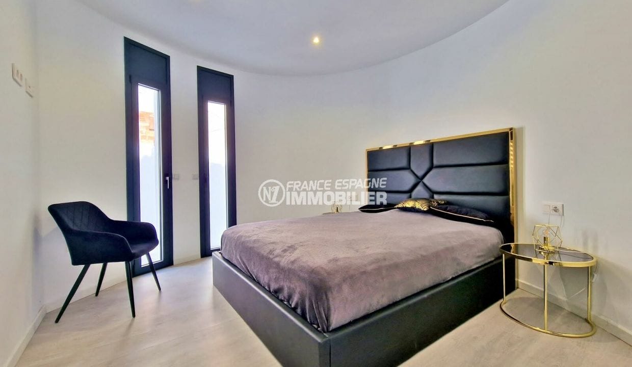 house in empuriabrava, 5 rooms grand canal 174 m², second suite