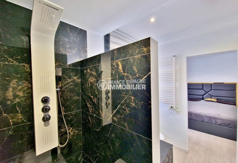villa empuriabrava à vendre, 5 pièces grand canal 174 m², douche italienne