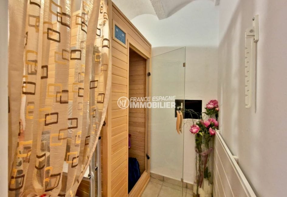 achat villa roses, 5 pièces vue sur mer sud 240 m², sauna privée