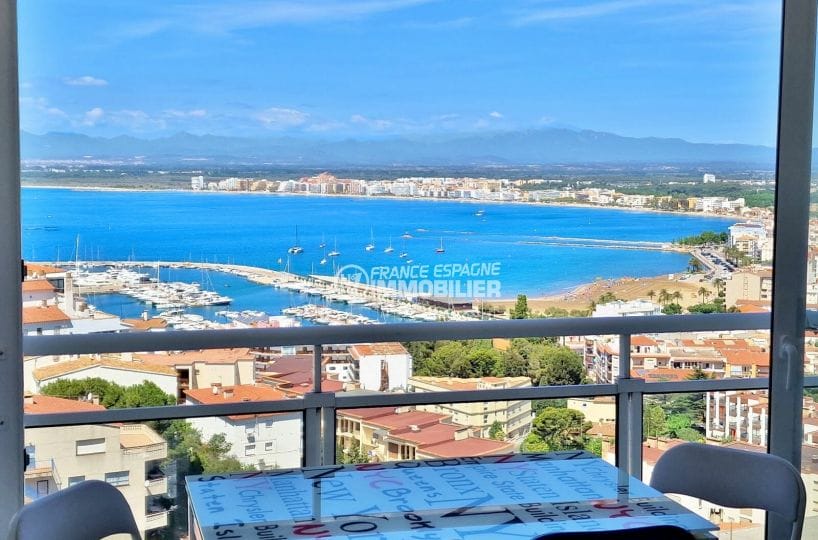 appartement a vendre rosas, 3 pièces et grande terrasse 80 m², plage 700m, vue mer