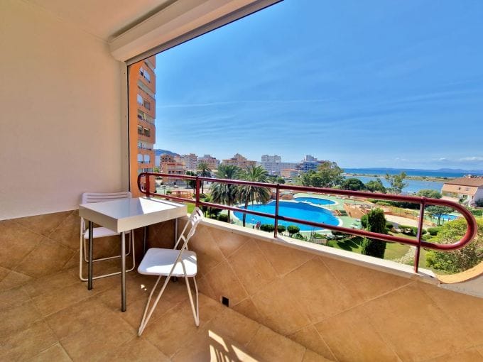 apartment for sale rosas, 3 rooms sea/canal view 70 m², ideal investment