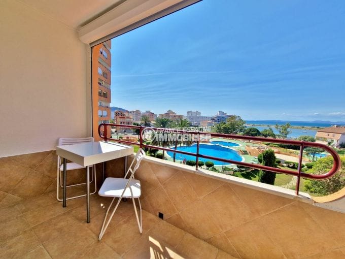 apartment for sale rosas, 3 rooms sea/canal view 70 m², ideal investment