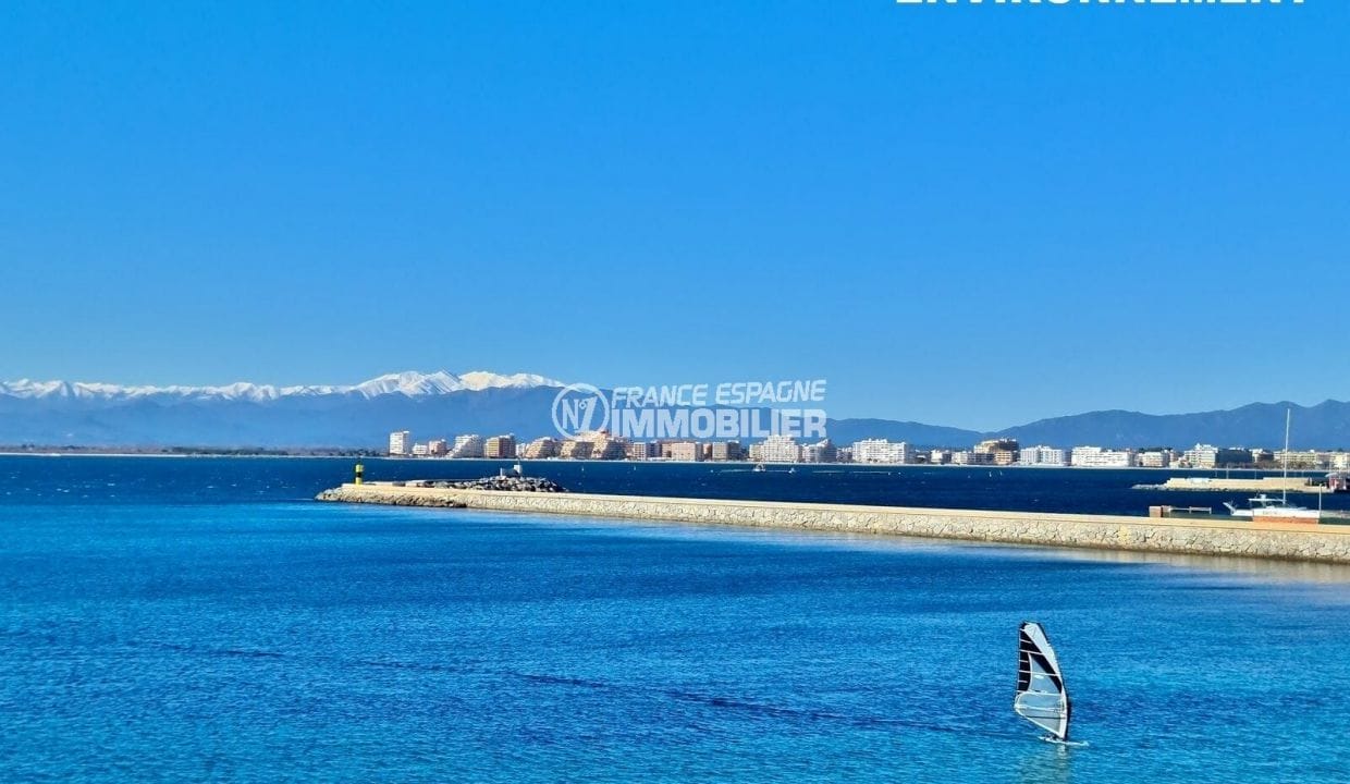 apartment for sale rosas spain, 4 rooms terrace ground floor 120 m², water sports
