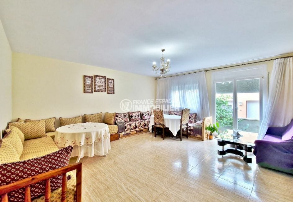 maison a vendre empuriabrava, 5 pièces 185 m² avec grand garage, pièce à vivre