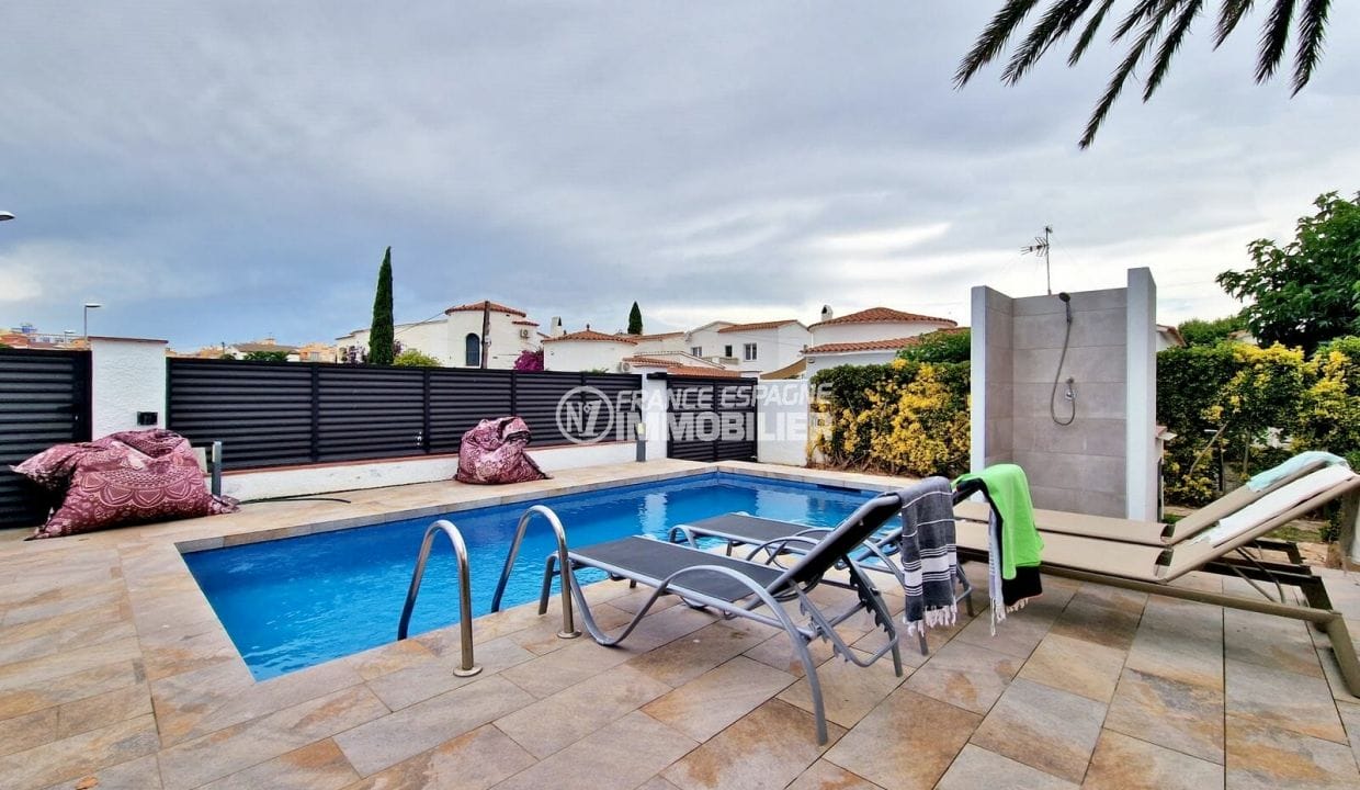 maison a vendre empuria brava, 5 pièces avec piscine 137 m², piscine et douche