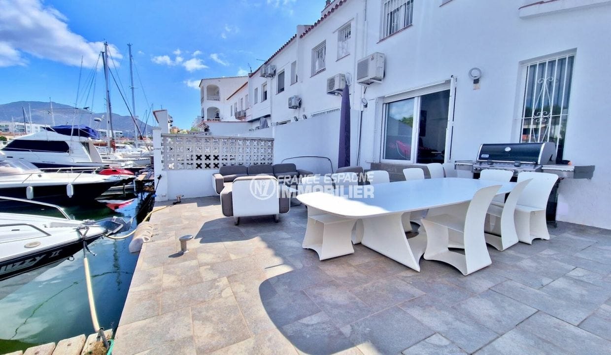 buy house rosas, 3 rooms mooring 11x7m 106 m², private terrace
