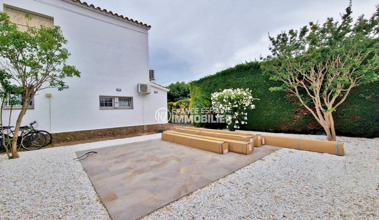 vente maison empuriabrava, 5 pièces avec piscine 137 m², terrasse avec pergola