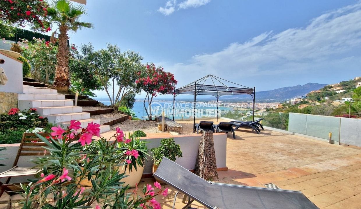 vente immobiliere rosas: villa 4 pièces 286 m² vue sur mer/port, terrasse avec pergola