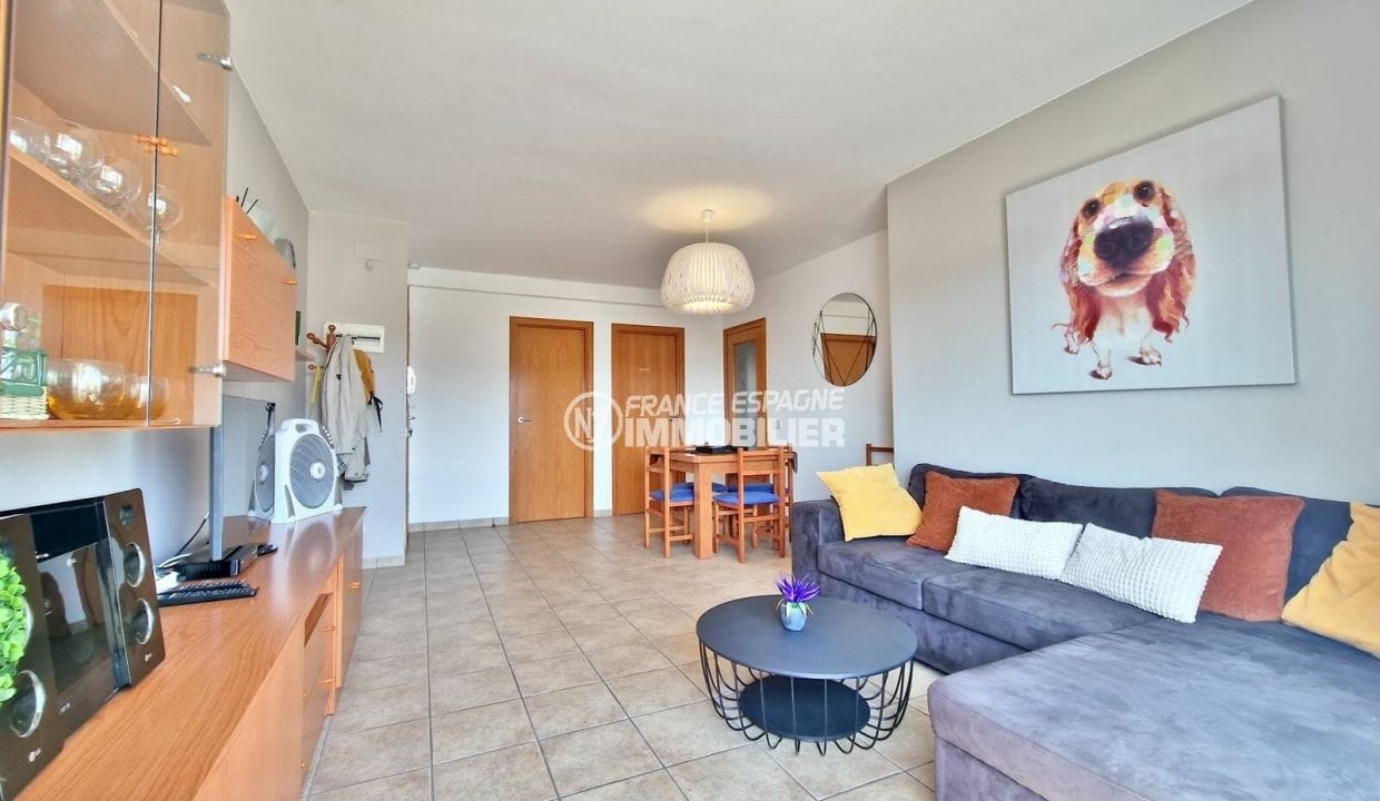 buy apartment rosas, 4 rooms canal view 62 m², living/dining room