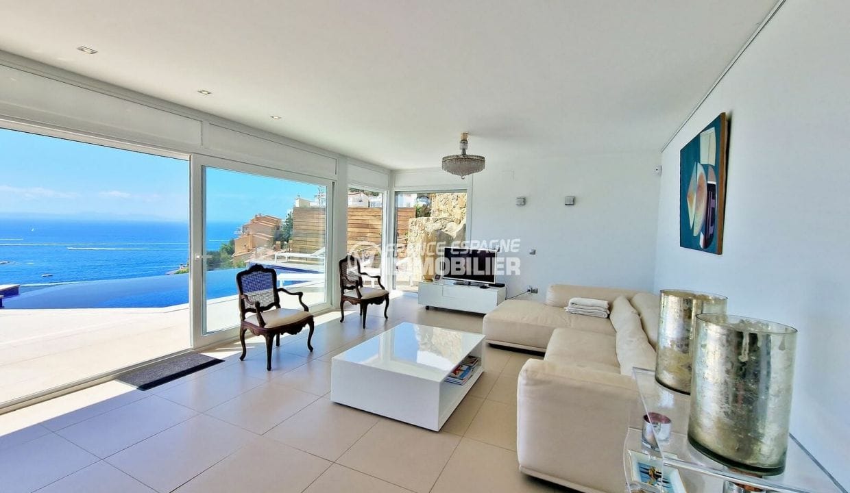 real estate sales rosas spain: villa 5 rooms 250 m² breathtaking sea view, living room sea view