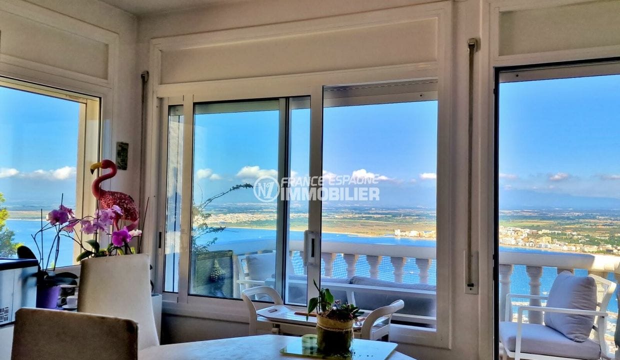 immocenter roses: villa 5 pièces vue sur mer 156 m², vue mer depuis cuisine