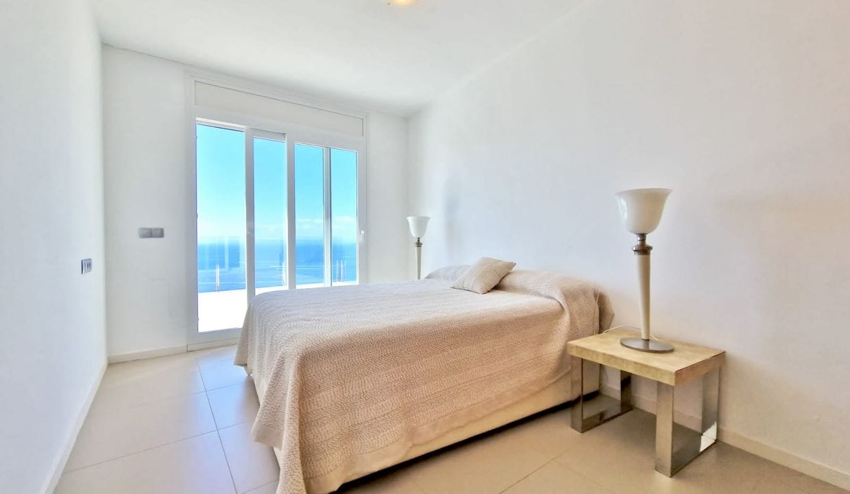 achat villa roses, 5 pièces 250 m² vue mer imprenable, 1ère chambre