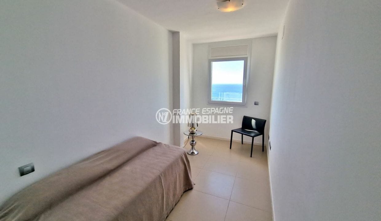 casa en venta españa rosas, 5 habitaciones 250 m² vista al mar, 4º dormitorio