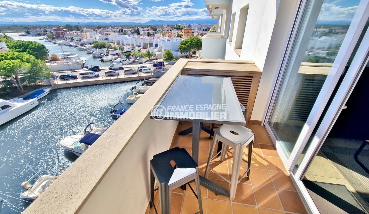 appartement a vendre rosas, 4 pièces 70 m² vue canal, belle résidence avec piscine