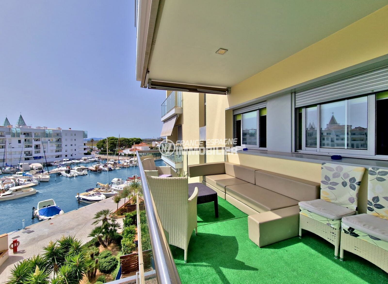 appartement a vendre rosas, 3 pièces 72 m² avec vue marina, résidence standing
