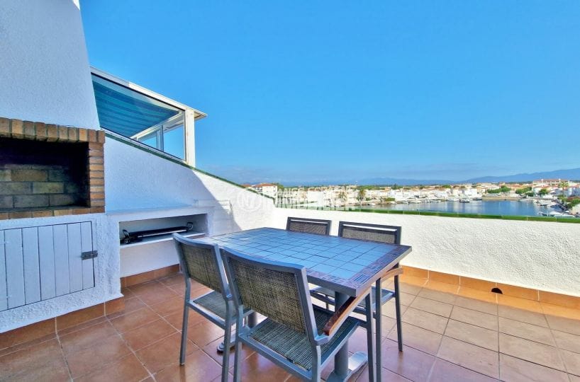 appartement empuriabrava, 3 pièces 62 m² vue sur lac, terrasse avec barbecue