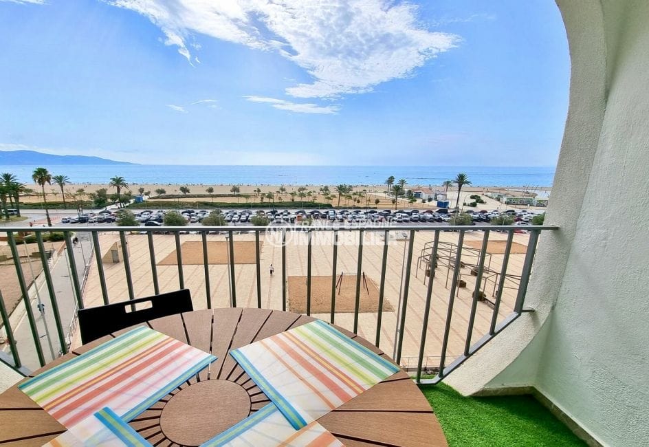 appartement a vendre empuriabrava, 3 pièces 49 m² vue mer, terrasse couverte