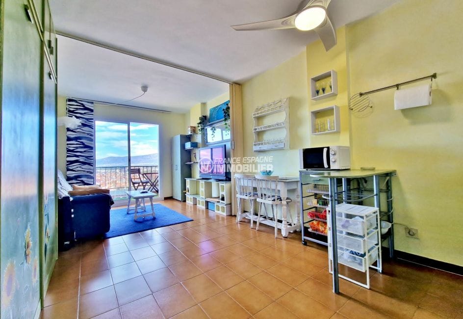 appartement a vendre empuriabrava, 1 pièce 26 m² vue mer latérale, salon/salle à manger